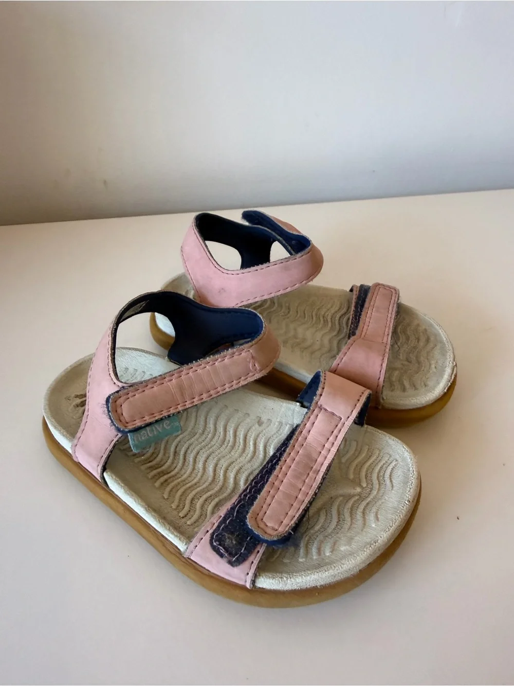 Native Kids Pink Hook-and-Loop Sandals with Cushioned Footbed toddler 6